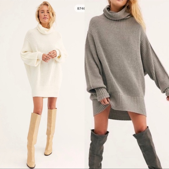 FREE PEOPLE Cocoa Oversized Turtleneck Sweater in Ivory — XS - Picture 2 of 6